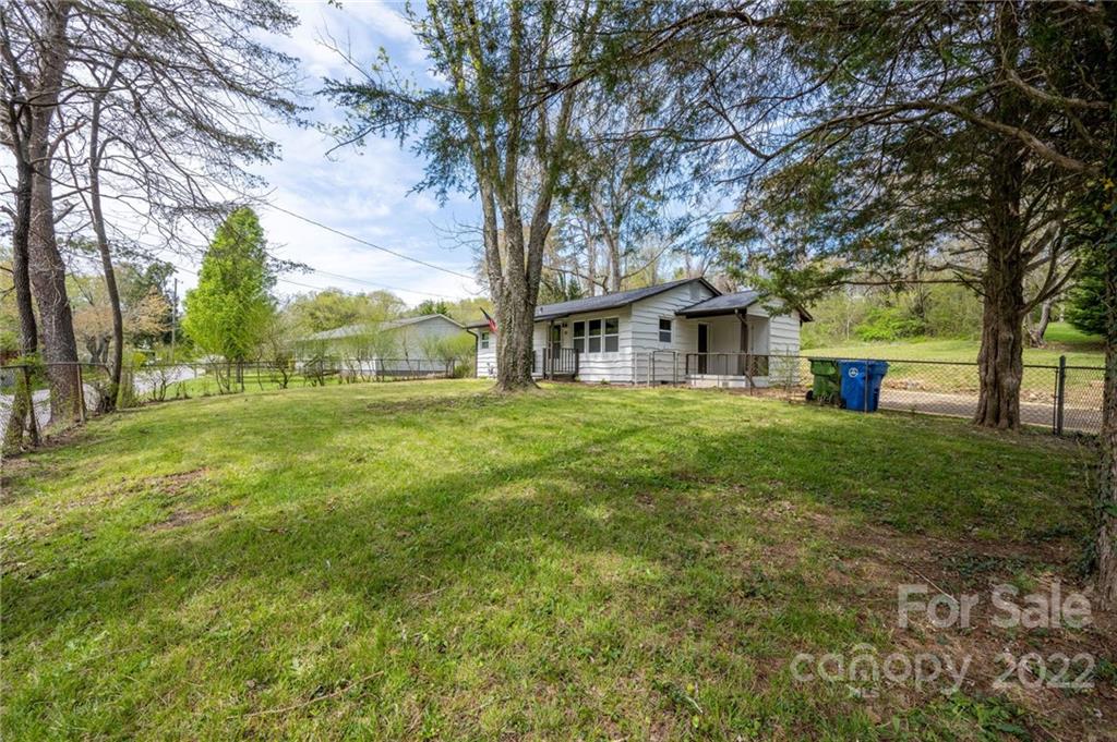 19 Cub Road Asheville, NC 28806 - Photo 2 of 23 Gallery Image 2