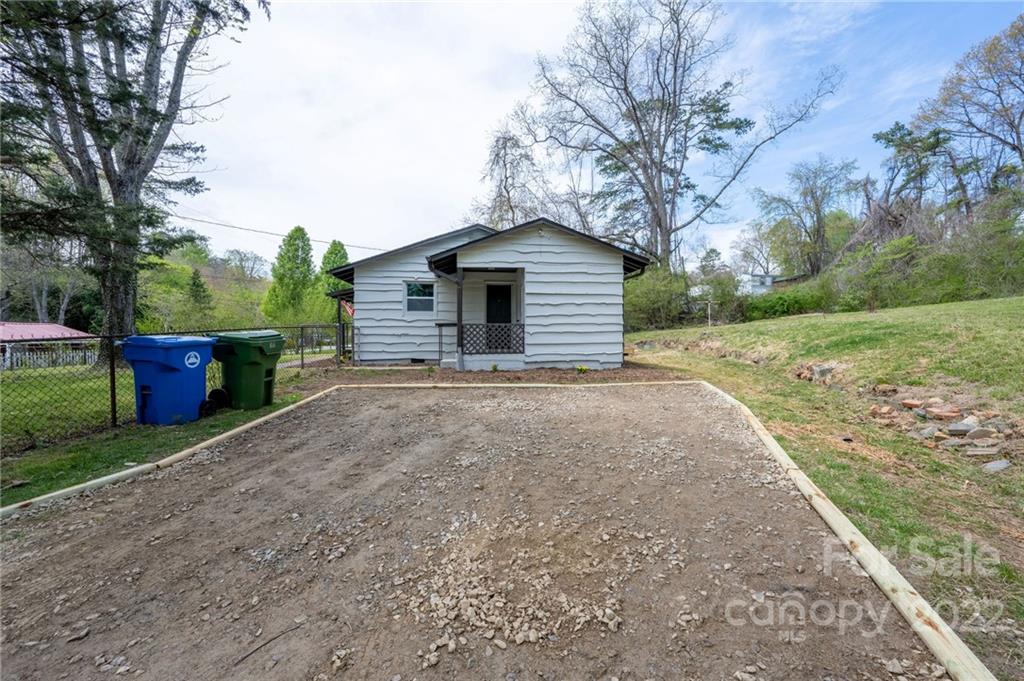 19 Cub Road Asheville, NC 28806 - Photo 3 of 23 Gallery Image 3