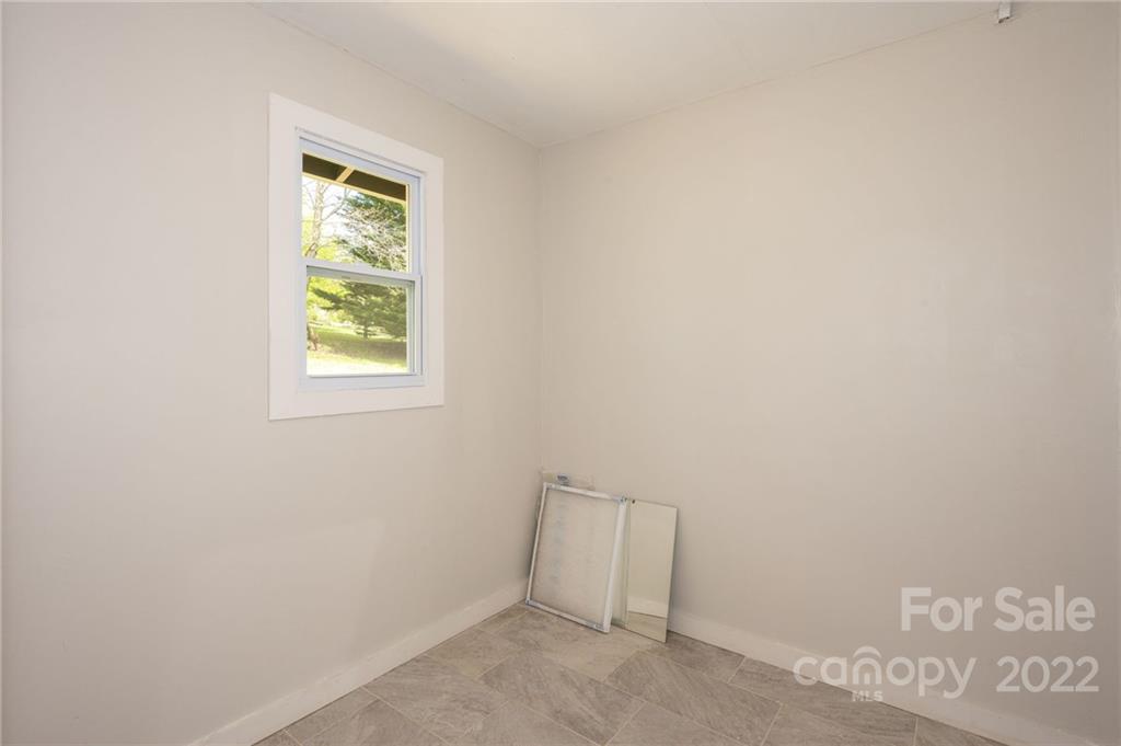 19 Cub Road Asheville, NC 28806 - Photo 4 of 23 Gallery Image 4