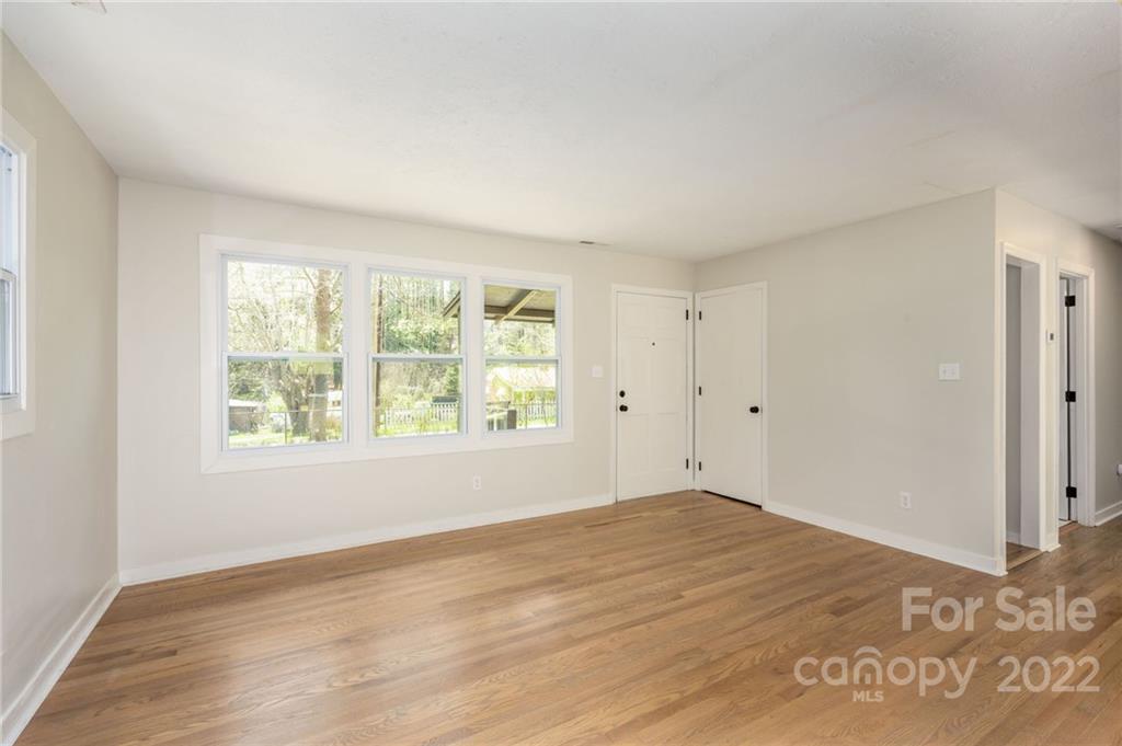 19 Cub Road Asheville, NC 28806 - Photo 5 of 23 Gallery Image 5