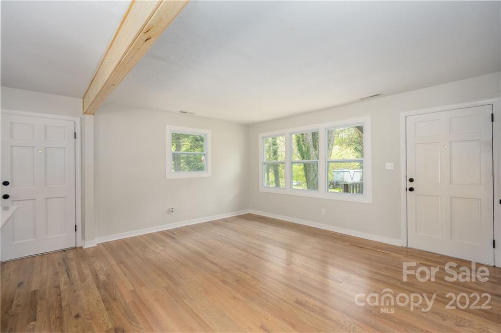 19 Cub Road Asheville, NC 28806 - Photo 6 of 23 Gallery Image 6
