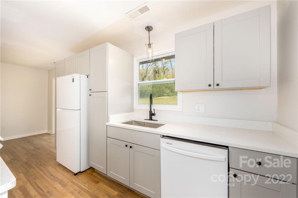 19 Cub Road Asheville, NC 28806 - Photo 10 of 23 Gallery Image 10