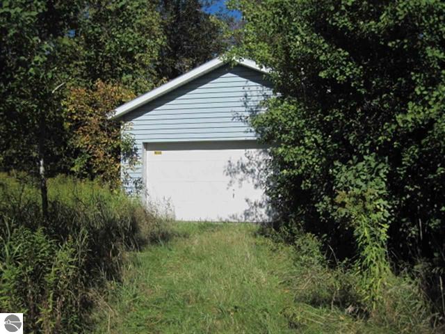 10238 19 Mile Road Tustin, MI 49688 - Photo 2 of 18 1792890-1.JPG