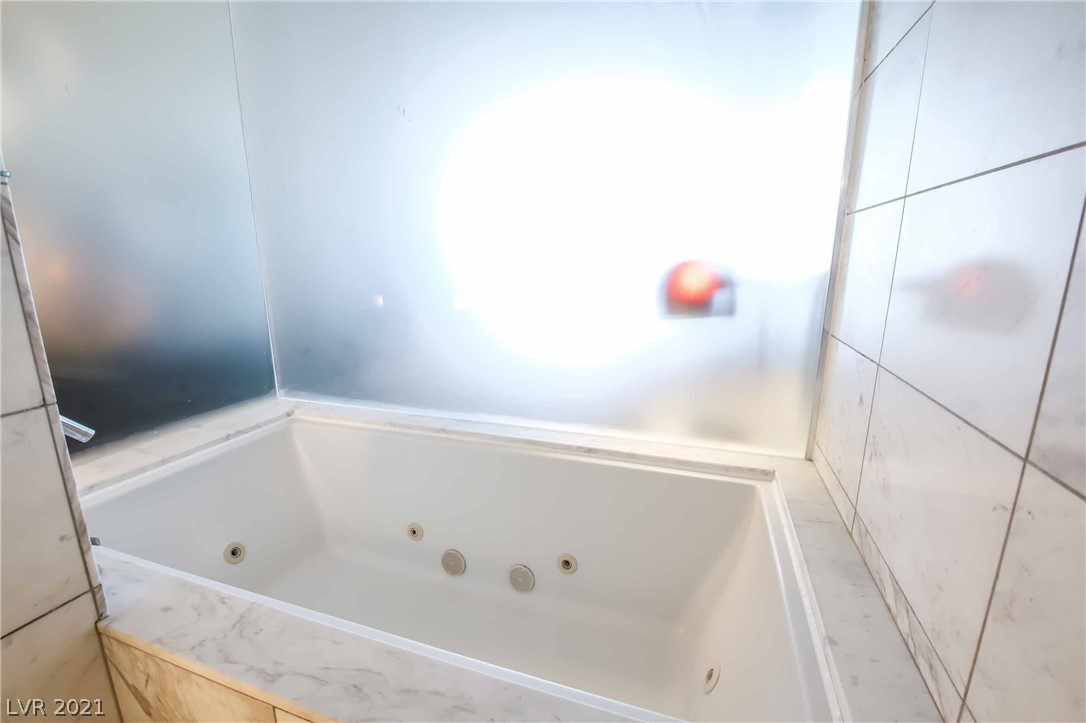 4381 West Flamingo Road, Unit 19305 Las Vegas, NV 89103 - Photo 8 of 25