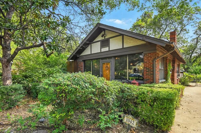 front view of house with a yard