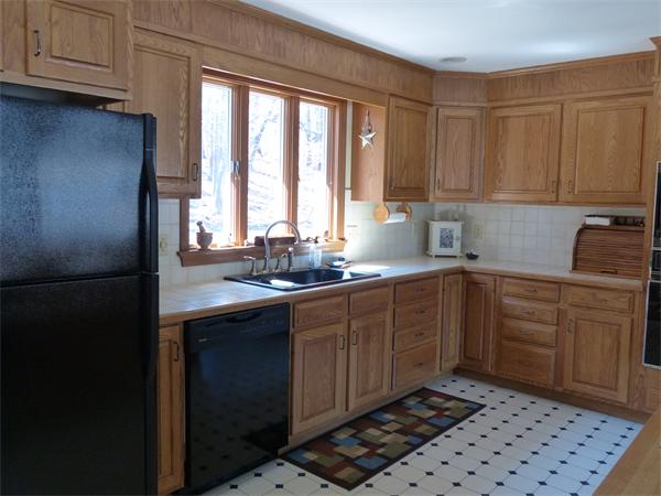 97 Whitehall Road Amesbury, MA 01913 - Photo 5 of 30 Gallery Image 5