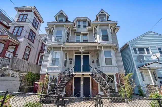 $2,600 | 155 Summer Street, Unit 155, Lowell, MA 01852