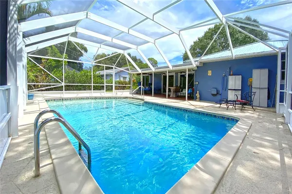 $2,950 | 1325 42nd Avenue, Vero Beach, FL 32960