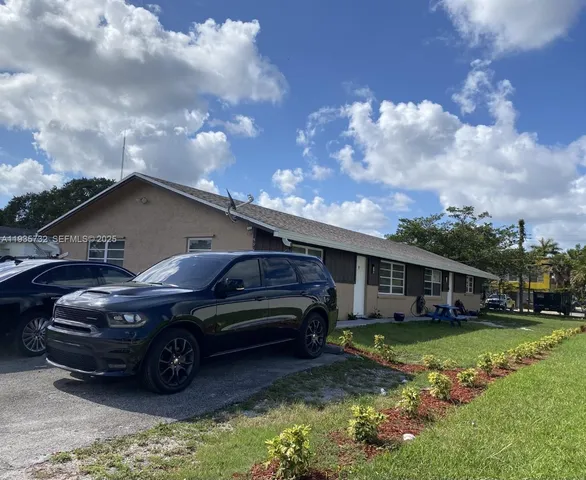 $2,200 | 5904 Southwest 27th Street, Unit S, West Park, FL 33023