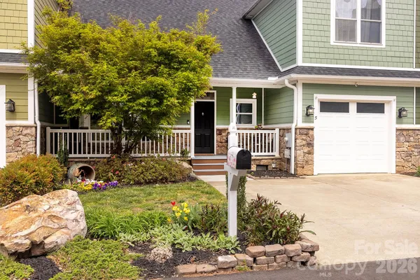 $795,000 | 5 Gemini Heights, Weaverville, NC 28787