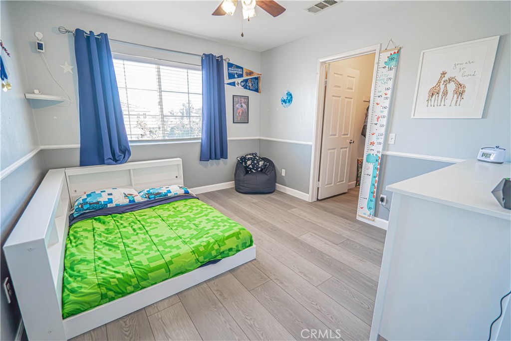 30401 Servilla Place Castaic, CA 91384 - Photo 27 of 46