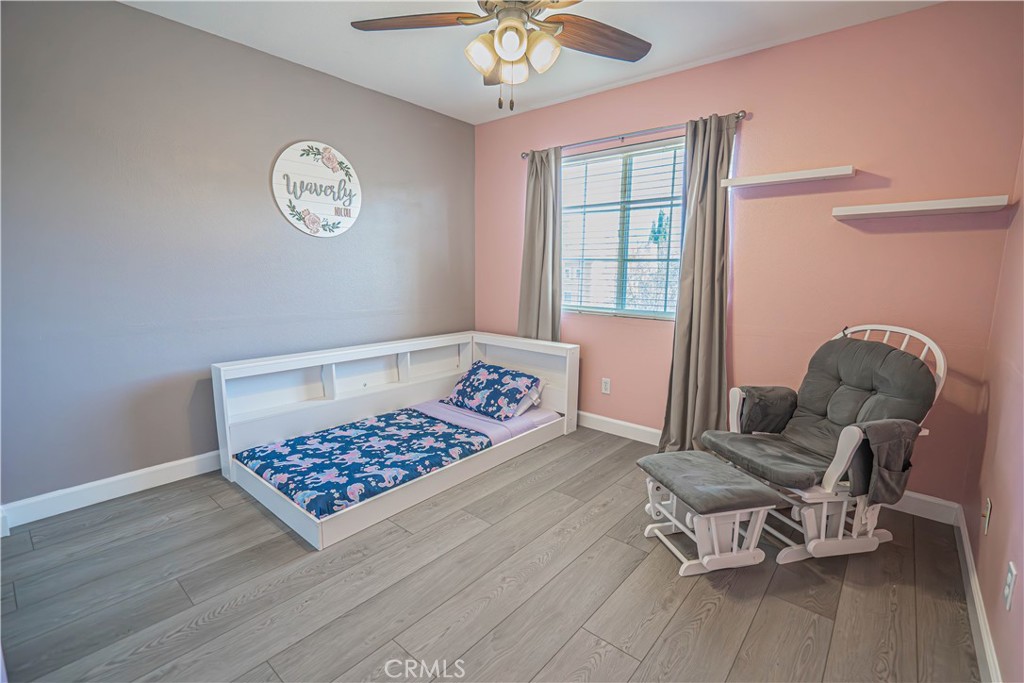 30401 Servilla Place Castaic, CA 91384 - Photo 30 of 46