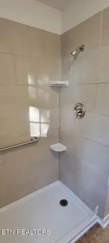 $1,675 | 360 Oak Hill Drive, Crossville, TN 38572