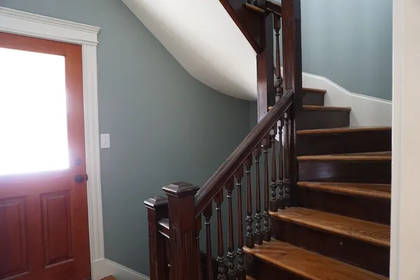 a view of entryway