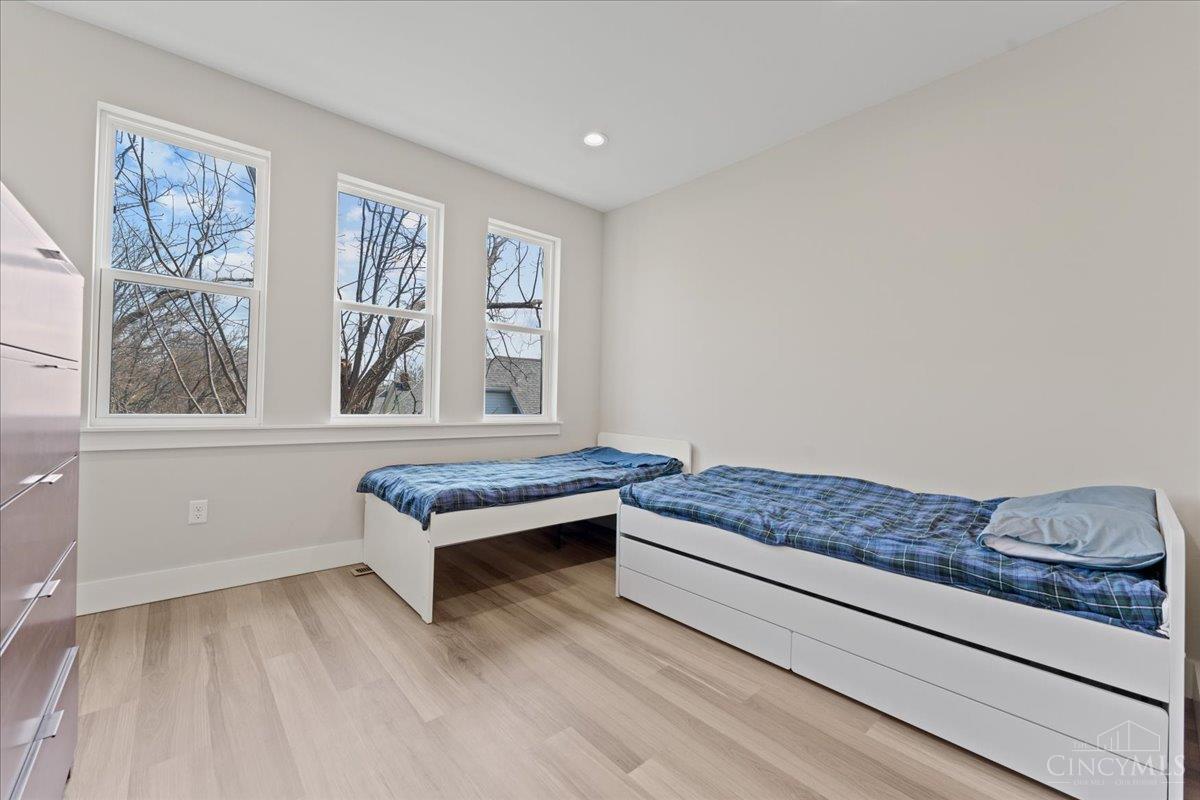 3906 Edwards Road, Unit B Cincinnati, OH 45209 - Photo 34 of 47