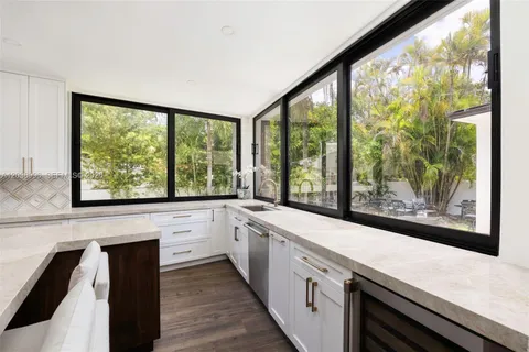 $4,150,000 | 3303 Halissee Street, Coconut Grove, FL 33133