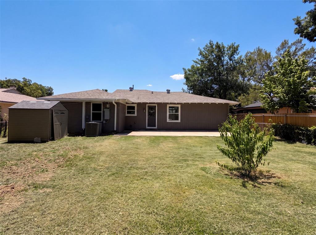2415 Barnes Bridge Road Dallas, TX 75228 - Photo 5 of 19