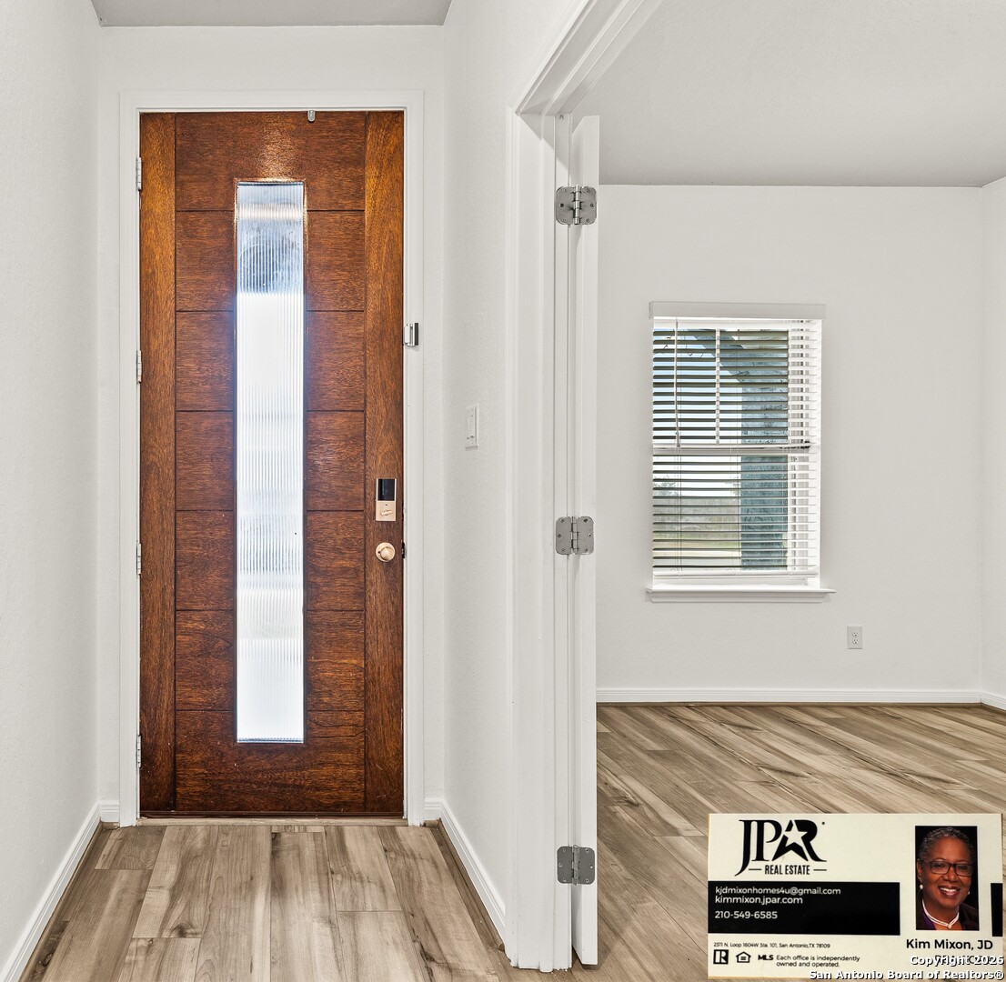 3306 Junction Bay Converse, TX 78109 - Photo 6 of 23 an empty room with windows