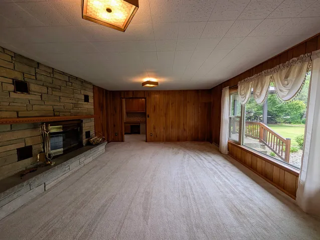 $385,000 | W5915 Lake Drive, Shawano, WI 54166