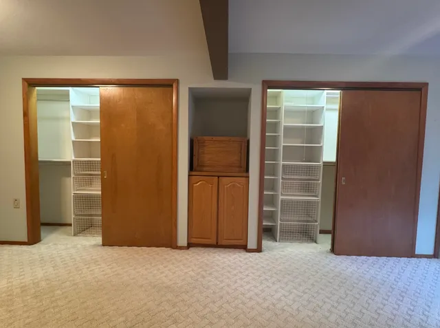 $385,000 | W5915 Lake Drive, Shawano, WI 54166