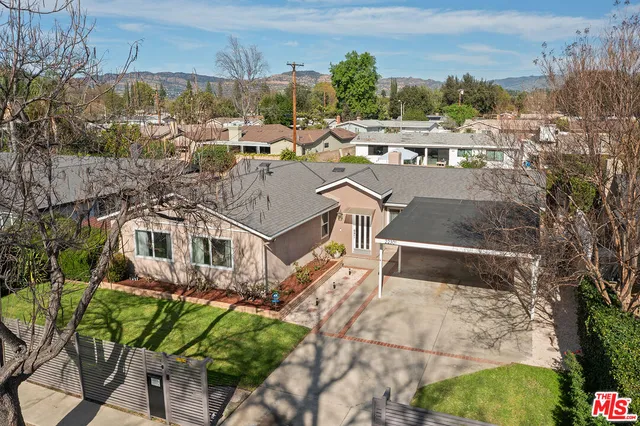 $899,000 | 22301 Leadwell Street, Canoga Park, CA 91303