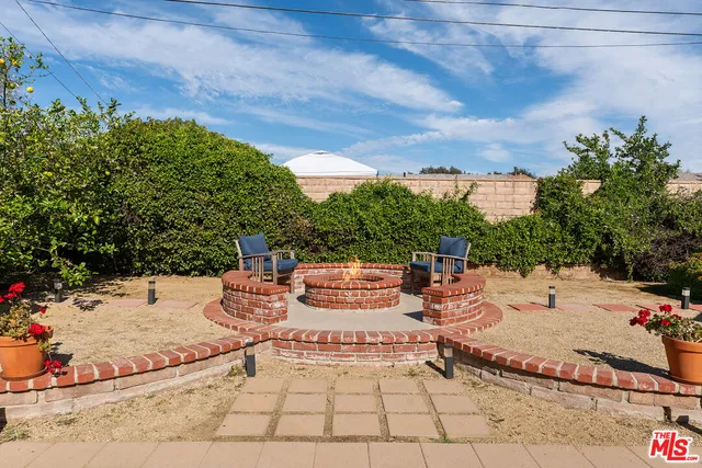 $899,000 | 22301 Leadwell Street, Canoga Park, CA 91303