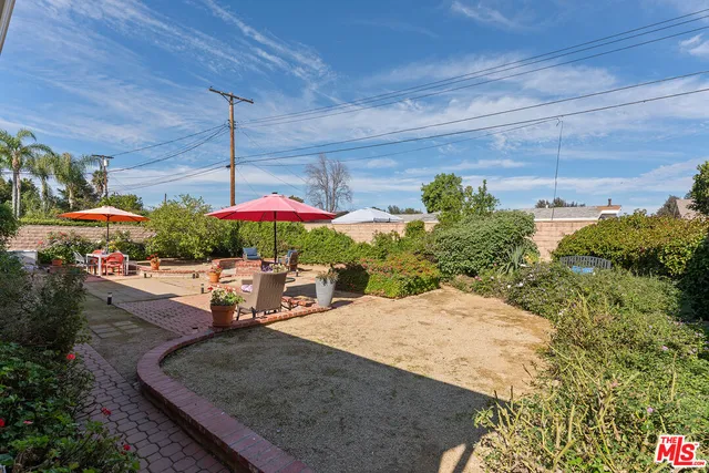 $899,000 | 22301 Leadwell Street, Canoga Park, CA 91303