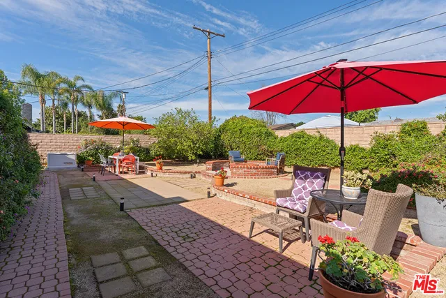 $899,000 | 22301 Leadwell Street, Canoga Park, CA 91303