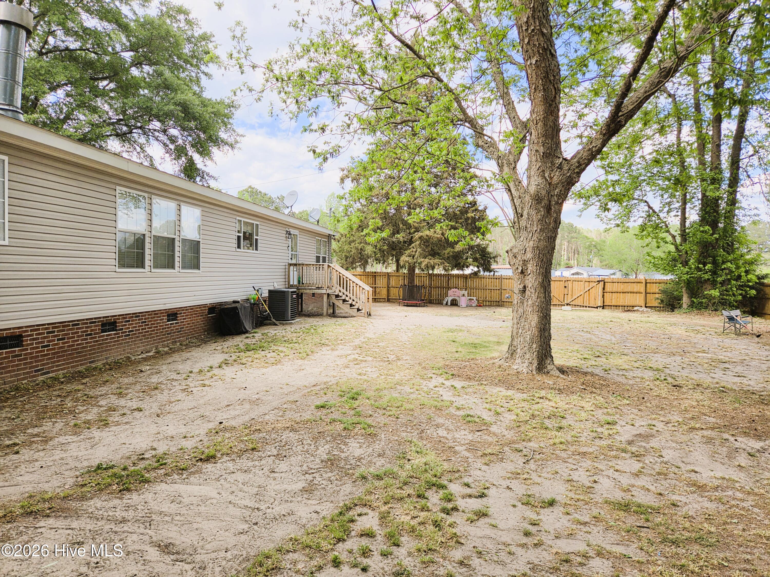 3525 Daughety White Road Kinston, NC 28501 - Photo 28 of 31 All the Space