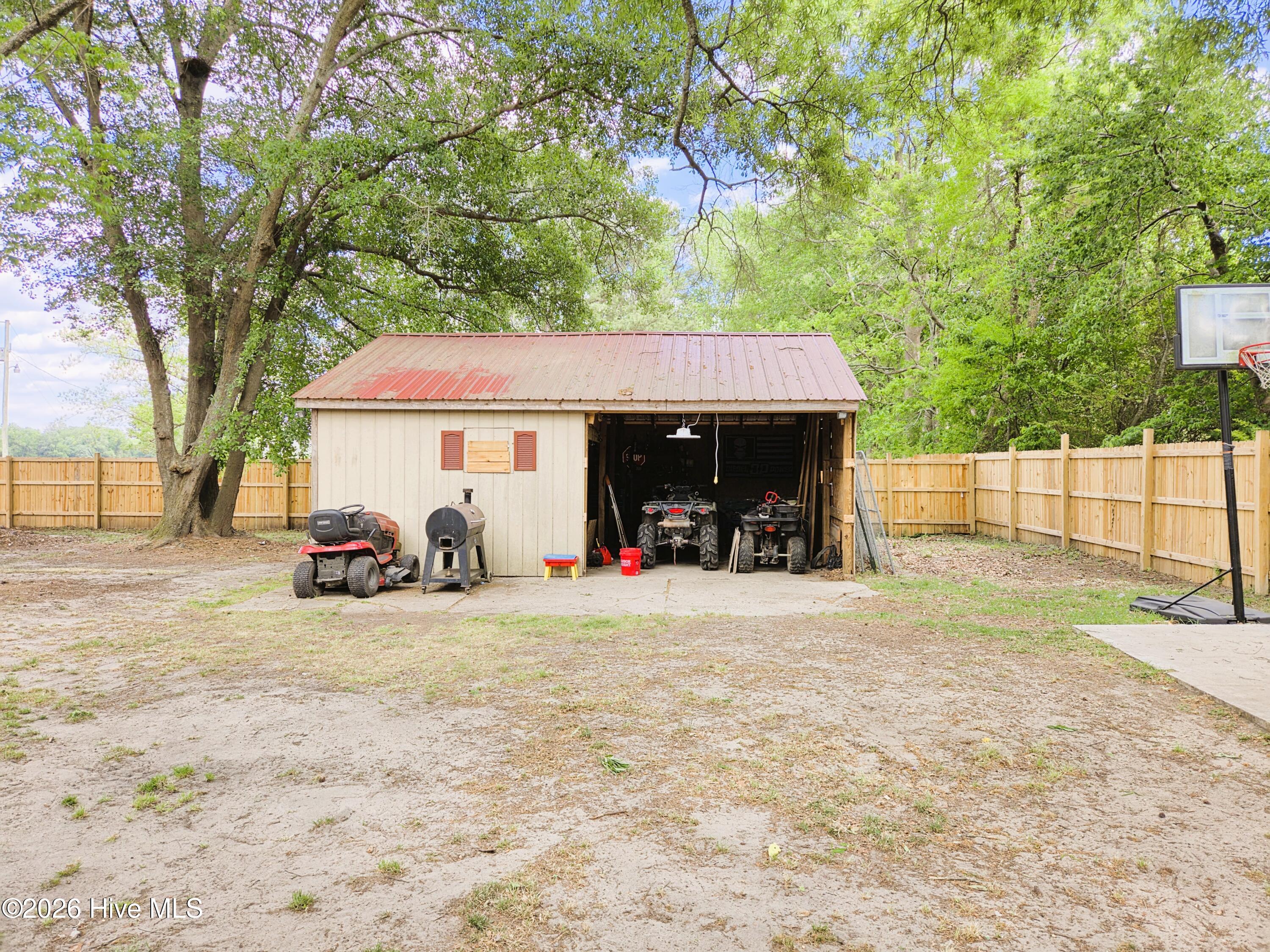 3525 Daughety White Road Kinston, NC 28501 - Photo 29 of 31 Large Wired Shop