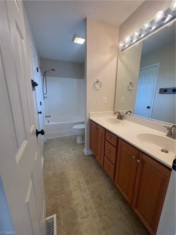 5904 Old 421 Road Liberty, NC 27298 - Photo 5 of 23