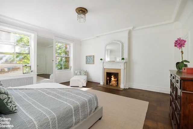 $3,500,000 | 32 East 64th Street, Unit 2E | Lenox Hill