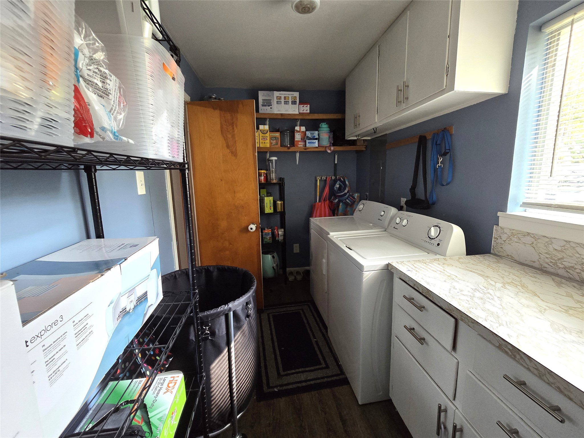 2295 Harley Golden Road Huntington, TX 75949 - Photo 7 of 26 Laundry room from back door