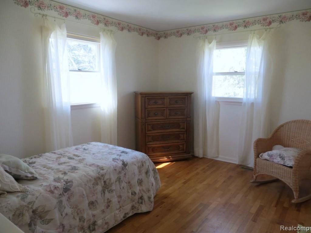 2424 East Cook Road Grand Blanc, MI 48439 - Photo 21 of 29 IMG_3938.jpg