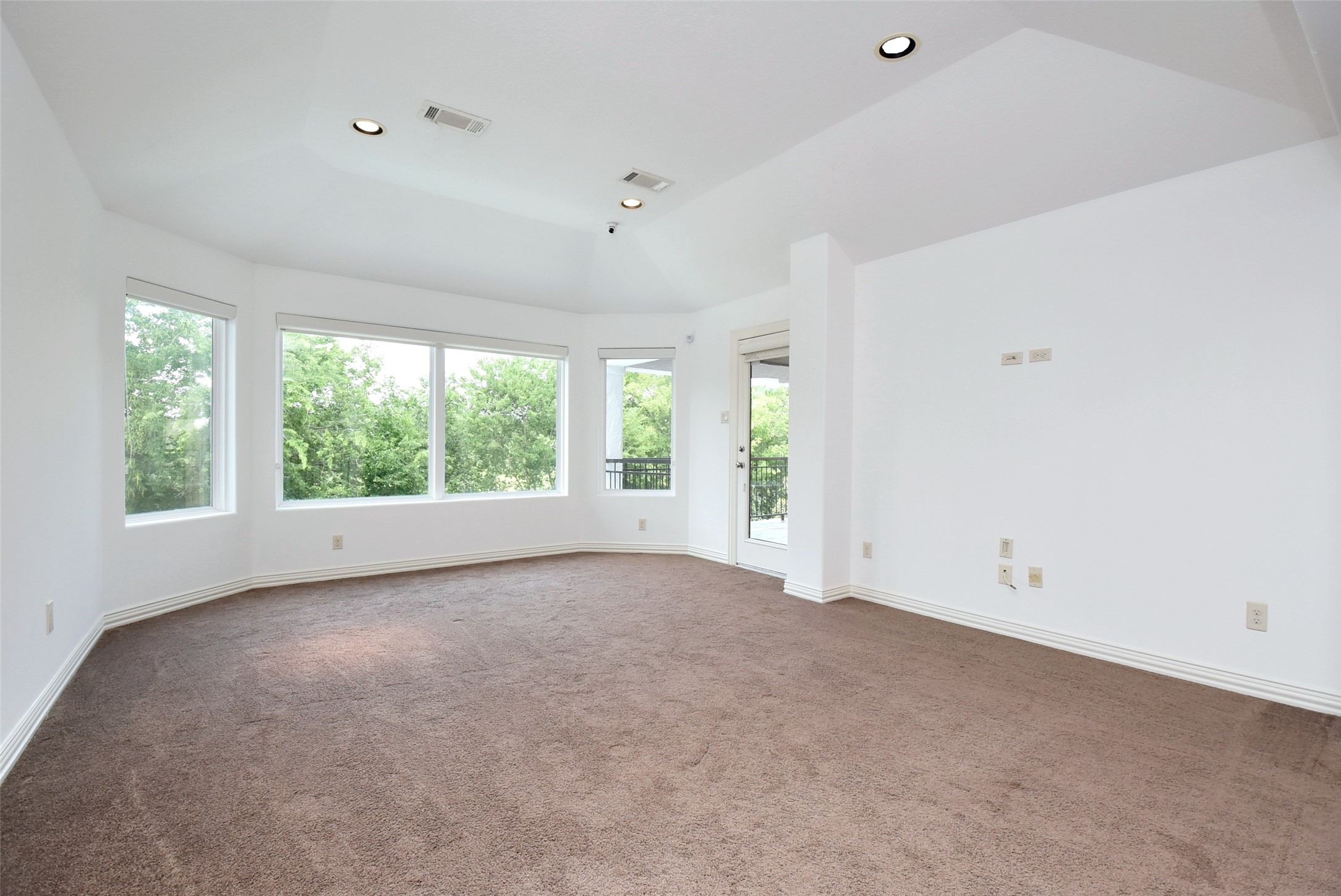 2014 Split Branch Court Houston, TX 77077 - Photo 21 of 47 a view of a big room with windows and chandelier fan