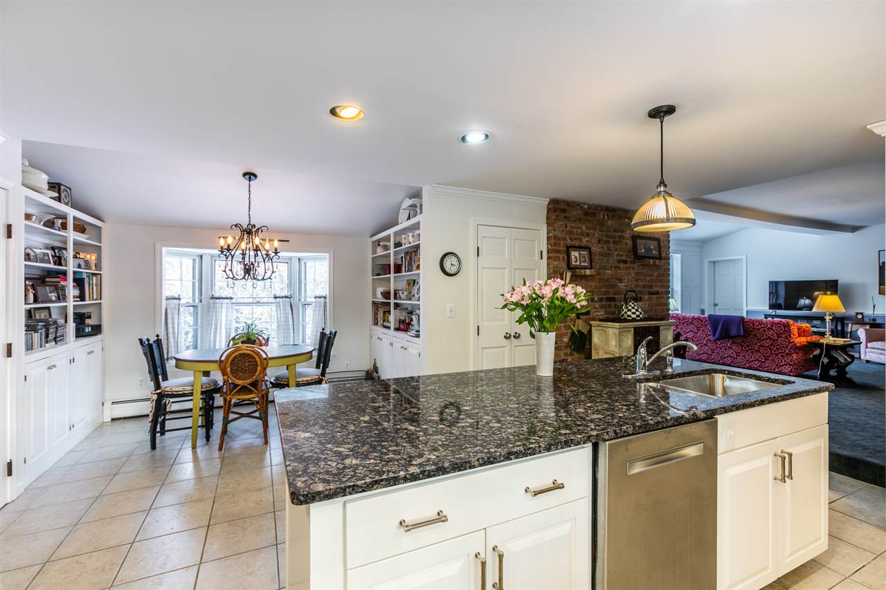 474 Crowell Road Hopkinton, NH 03229 - Photo 6 of 27 Gallery Image 6