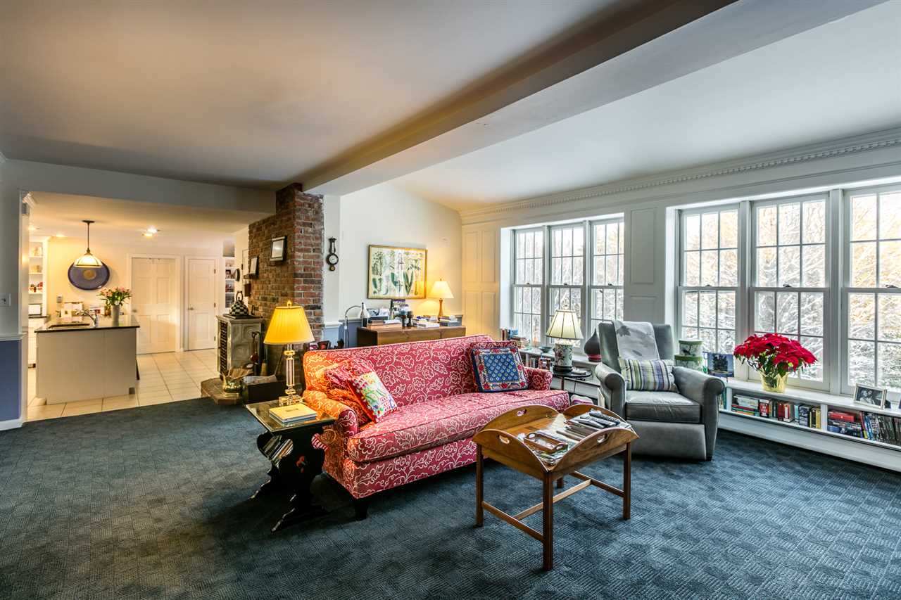 474 Crowell Road Hopkinton, NH 03229 - Photo 8 of 27 Gallery Image 8