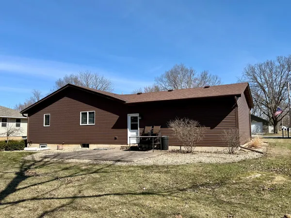 $334,787 | 203 3rd Street Southwest, Medford, MN 55049