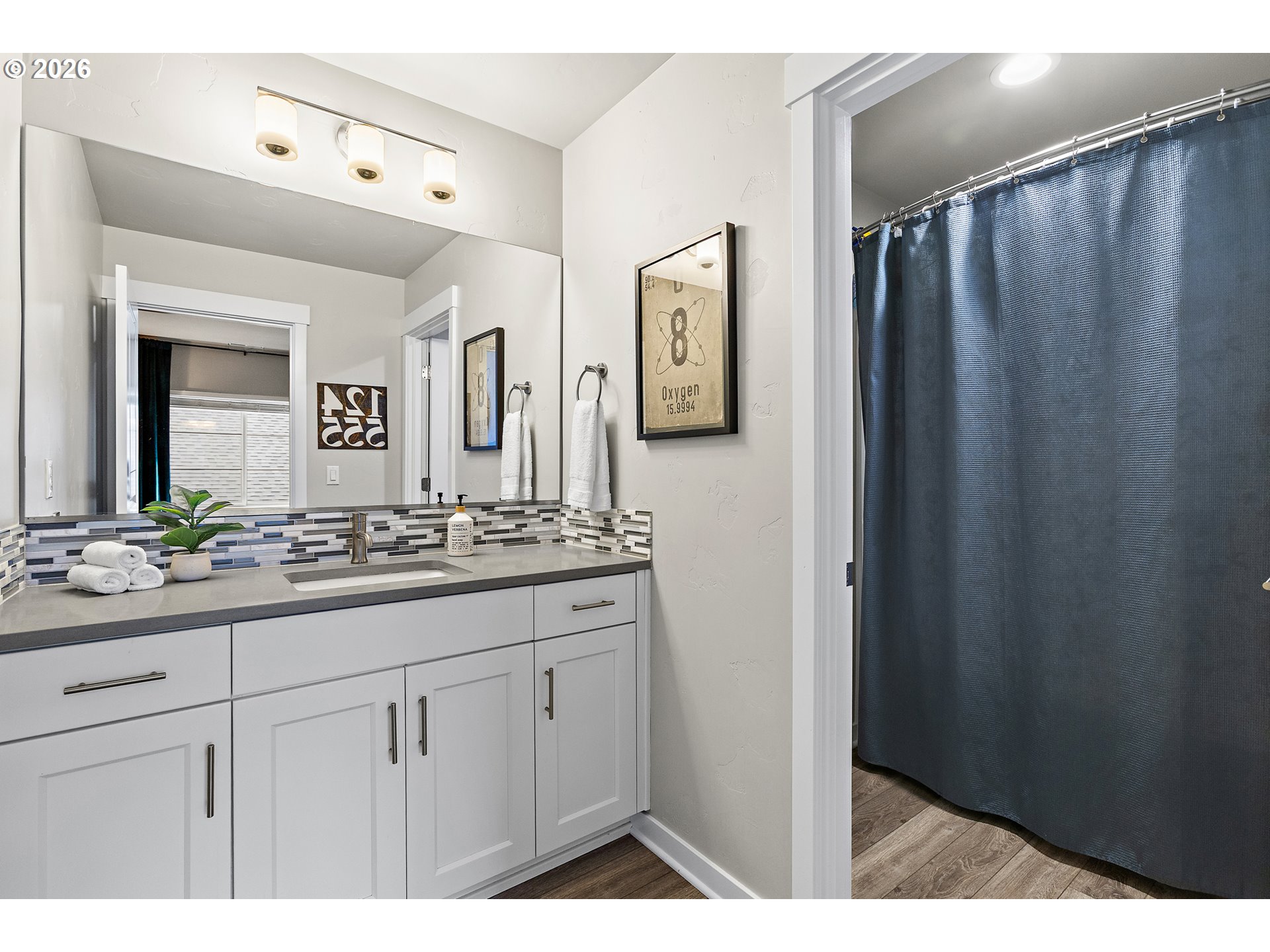 7262 Southwest Woodbury Loop Wilsonville, OR 97070 - Photo 26 of 33 Bathroom