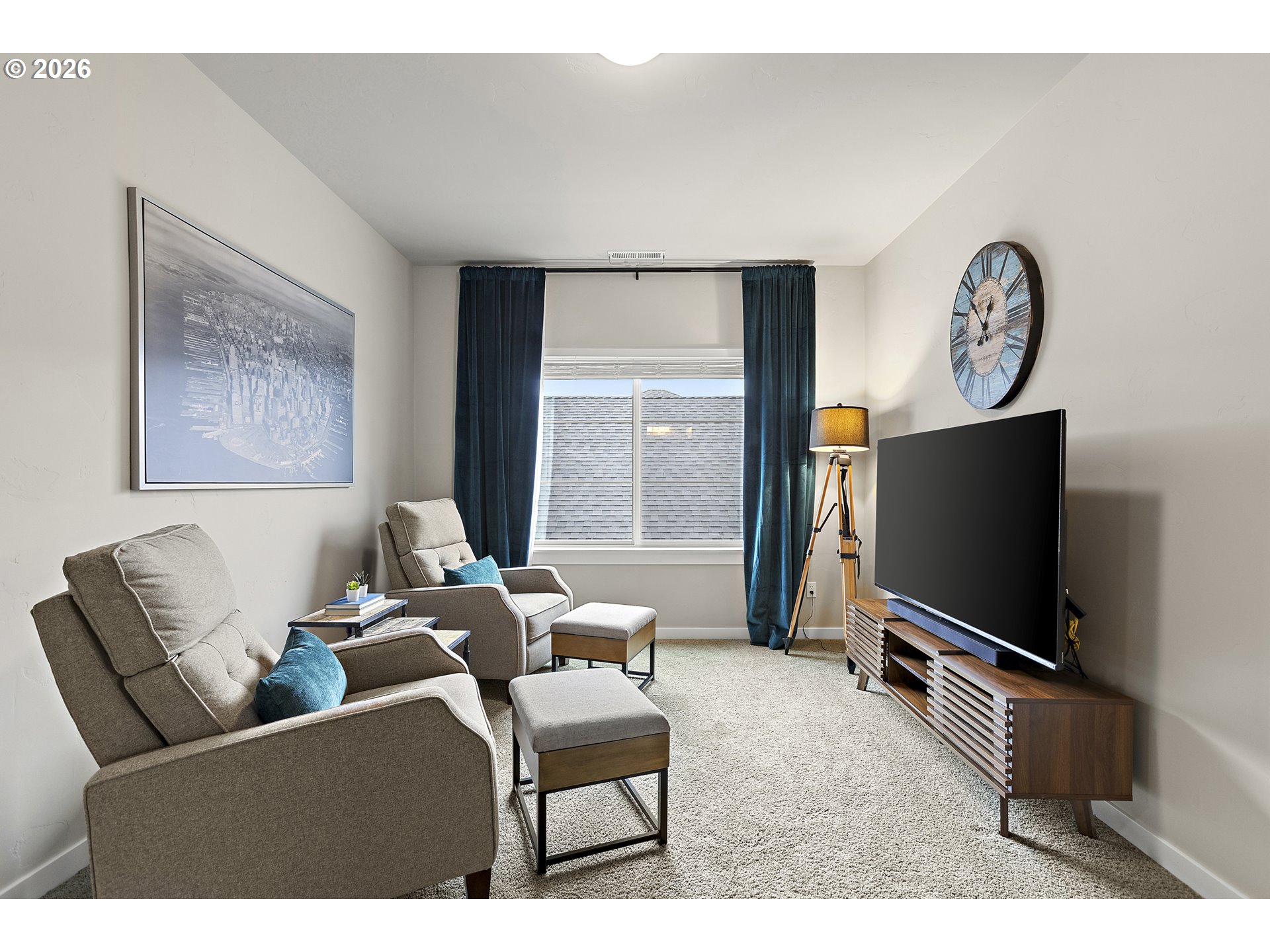 7262 Southwest Woodbury Loop Wilsonville, OR 97070 - Photo 10 of 33 Bedroom