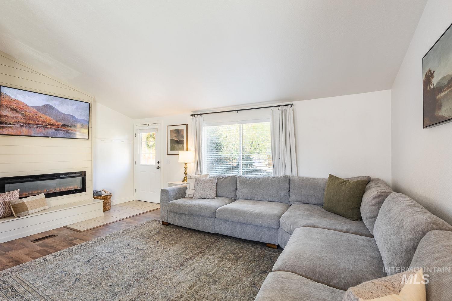 15828 Alverta Avenue Caldwell, ID 83607 - Photo 5 of 47