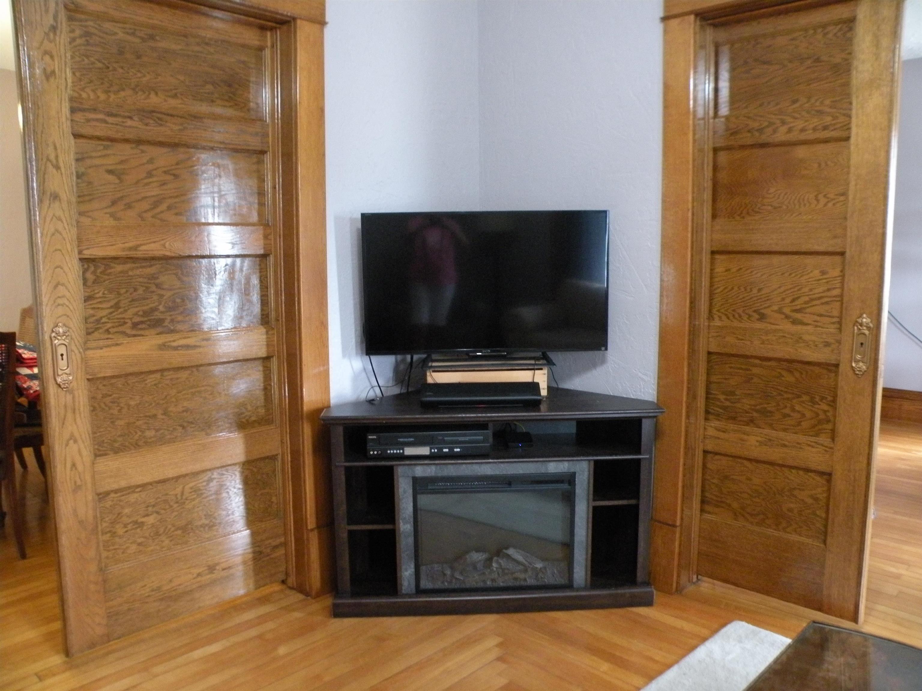 610 1st Street Bloomington, WI 53804 - Photo 9 of 51
