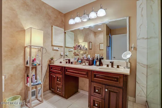 $3,500 | 125 Bedford Place, Morganville, NJ 07751