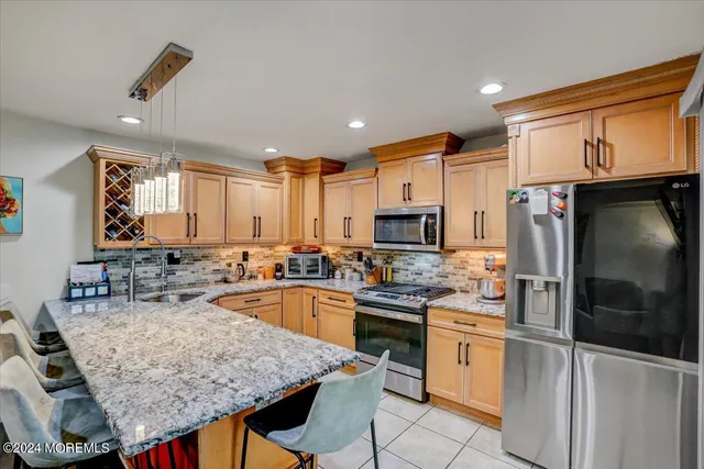 $3,500 | 125 Bedford Place, Morganville, NJ 07751