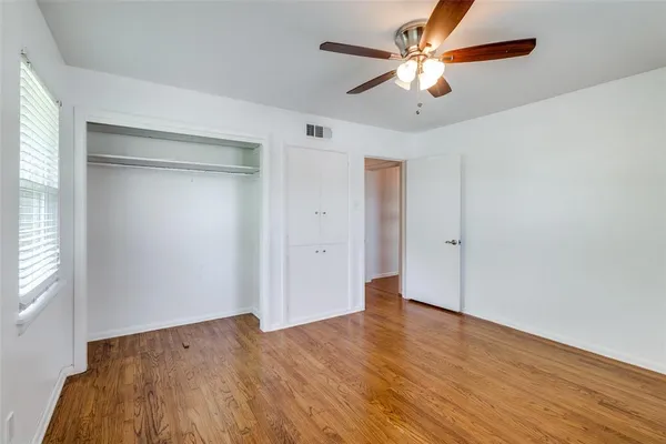 $3,290 | 6418 East Lovers Lane, Dallas, TX 75214