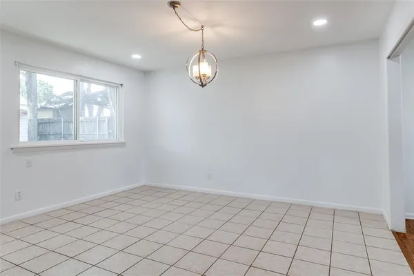 $3,290 | 6418 East Lovers Lane, Dallas, TX 75214