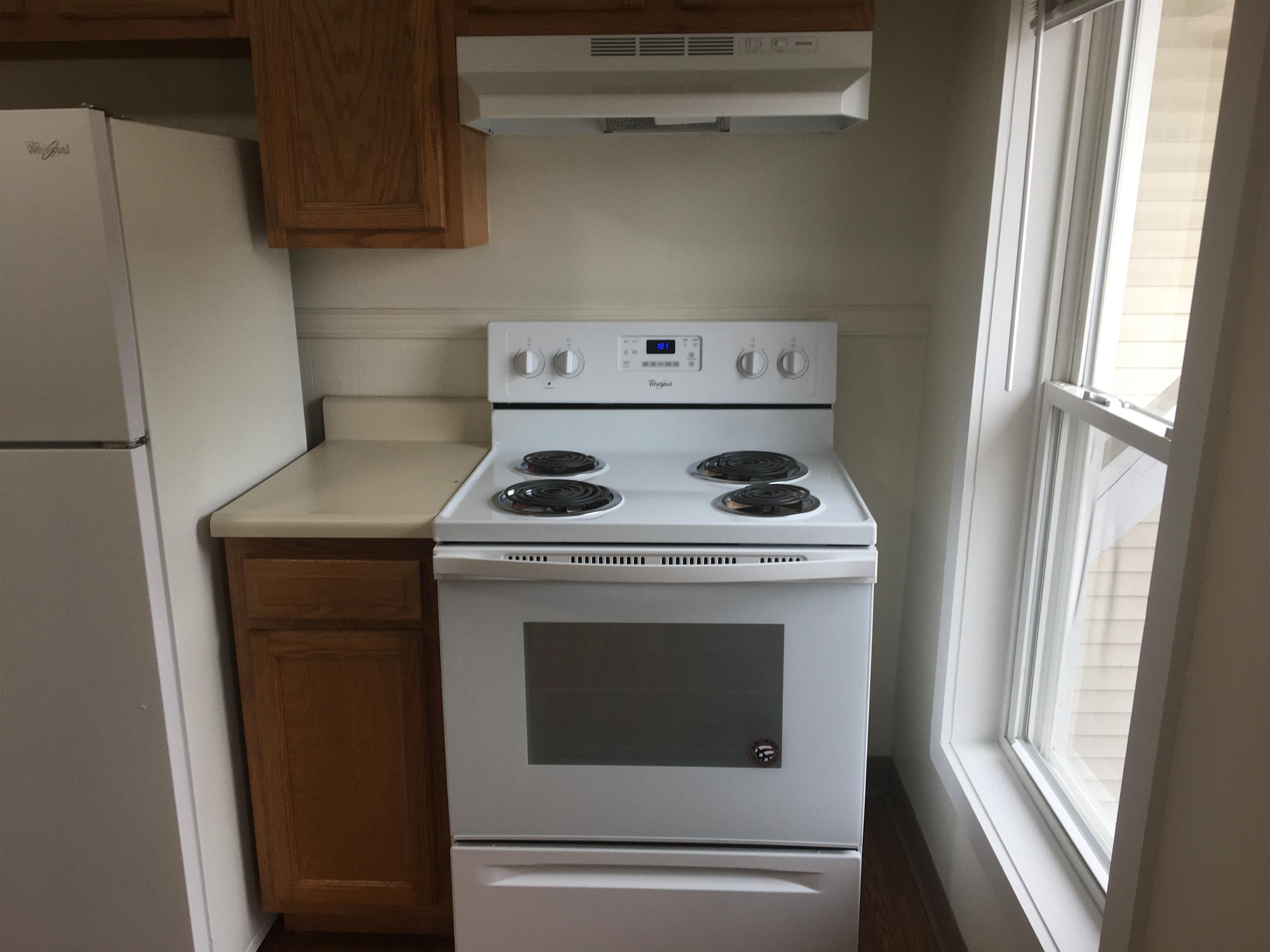 82 3rd Street, Unit 2E Manchester, NH 03102 - Photo 8 of 47 Gallery Image 8