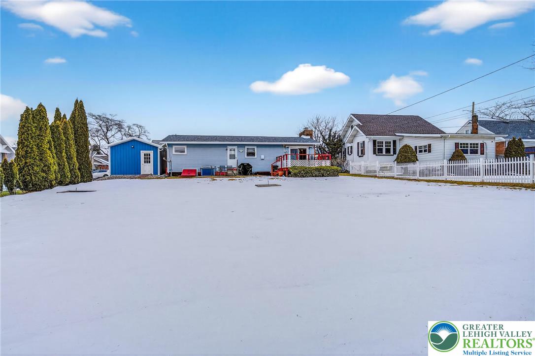 534 Seem Street Emmaus, PA 18049 - Photo 39 of 42 a view of a livingroom with furniture