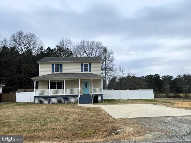 $330,000 | 617 Wakefield Drive, Colonial Beach, VA 22443