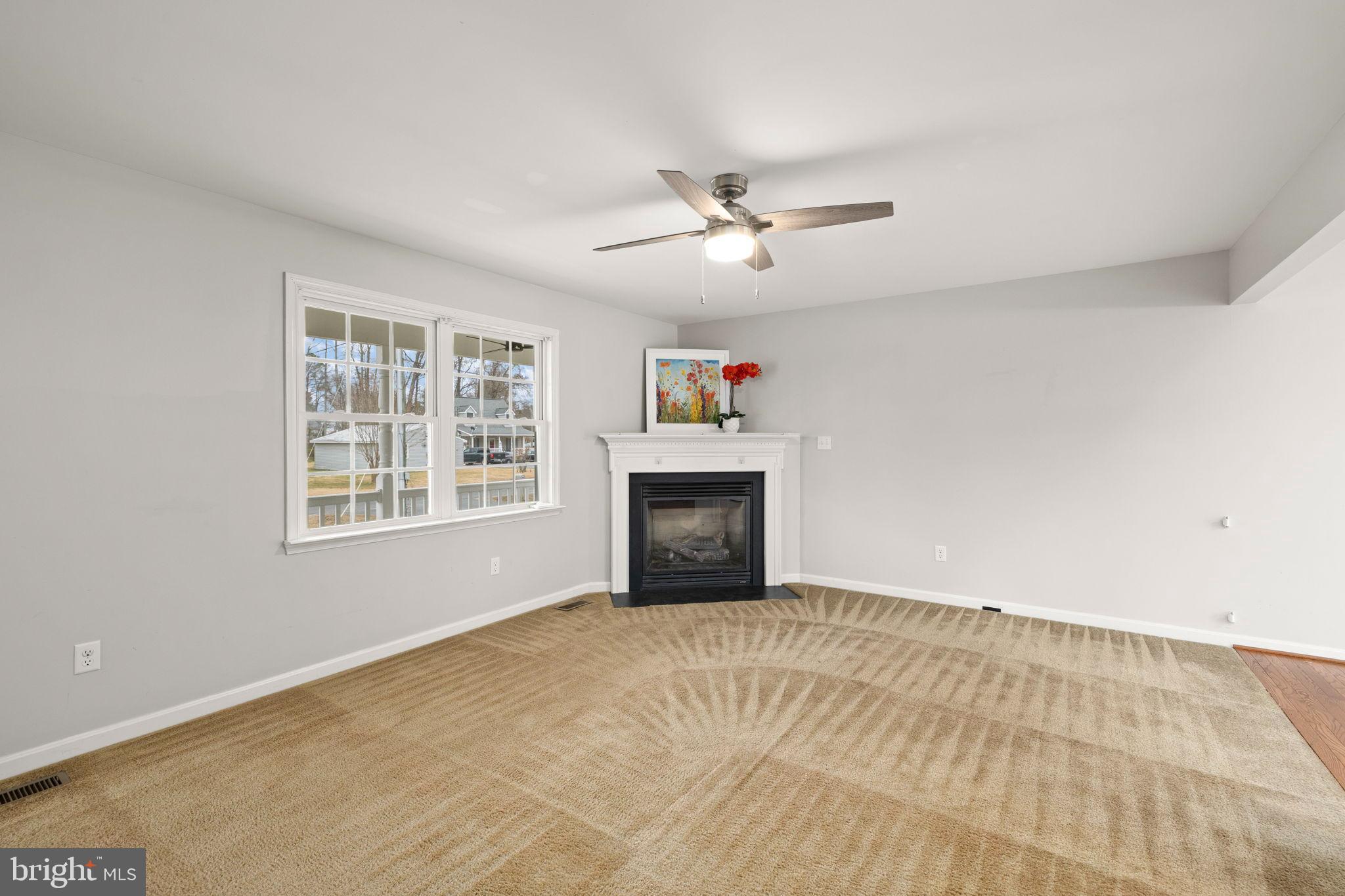 617 Wakefield Drive Colonial Beach, VA 22443 - Photo 12 of 42